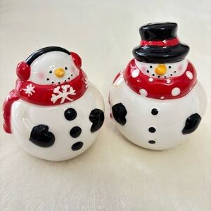St. Nicholas Square Snowball Buddies Shaker Set - Red, Black, White OBO